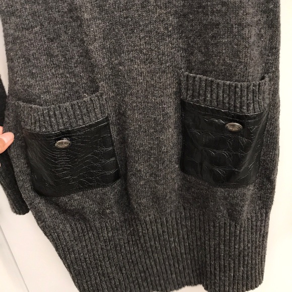 Cowl neck dress with detail buttons & pockets - Picture 3 of 4